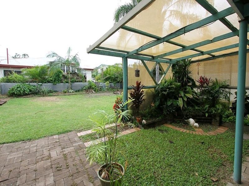 15 Crane Street, Slade Point QLD 4740