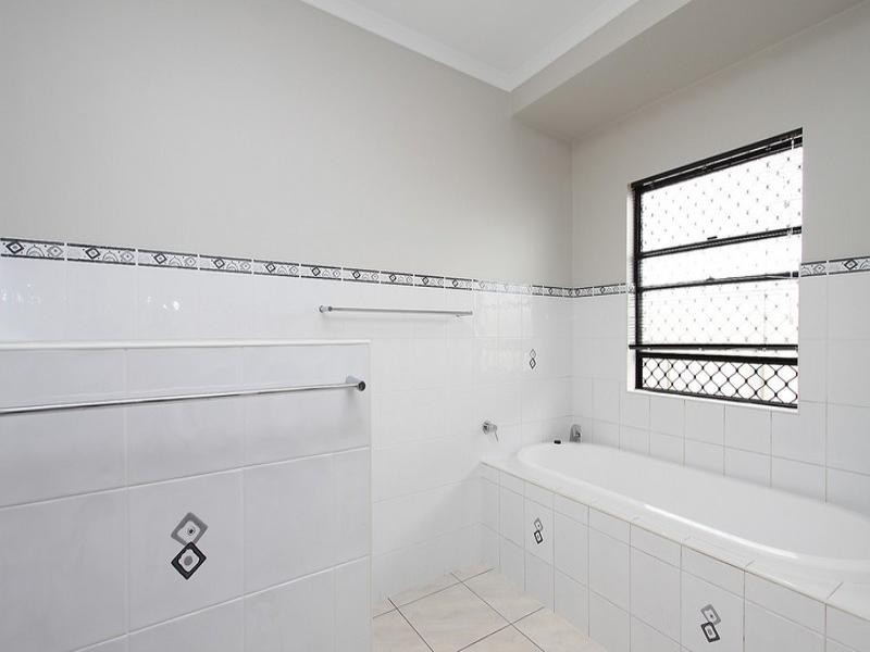 3 Iluka Court, East Mackay QLD 4740
