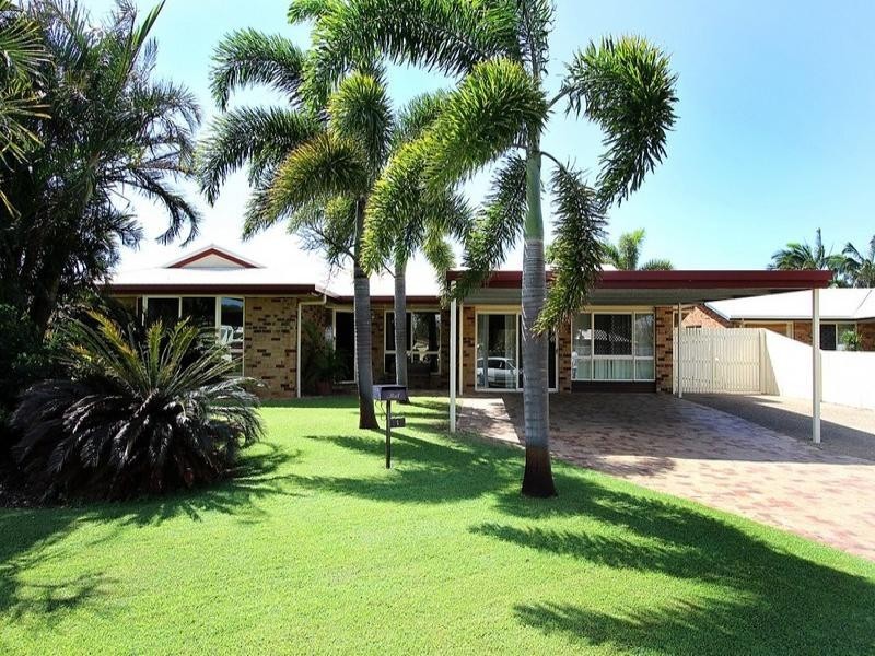 1 Cathy Court, Slade Point QLD 4740