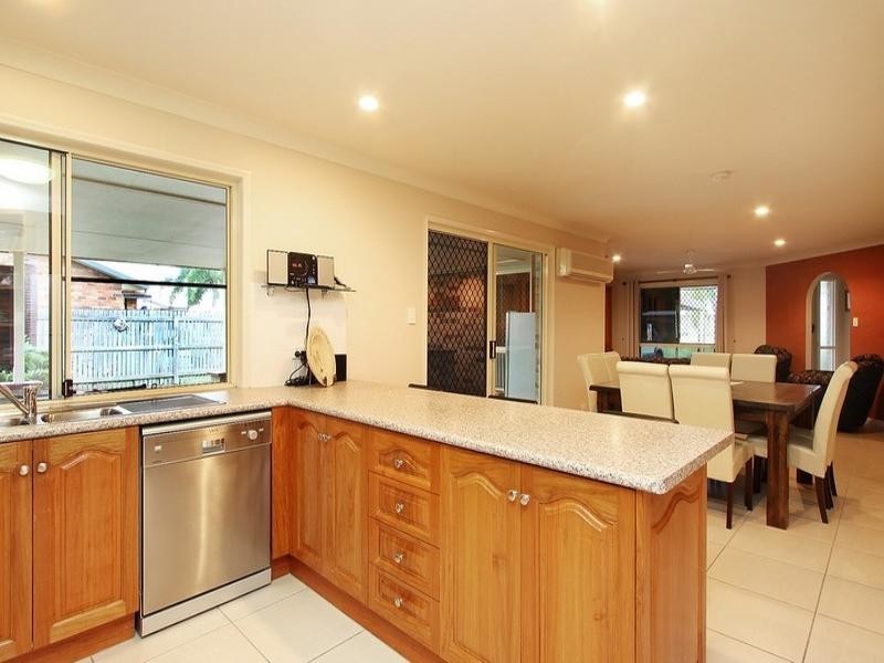 1 Cathy Court, Slade Point QLD 4740