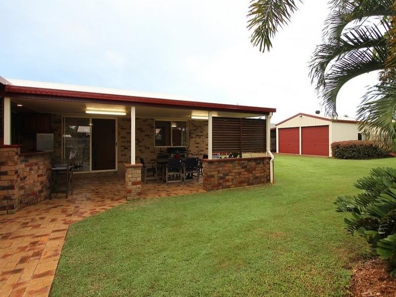 1 Cathy Court, Slade Point QLD 4740