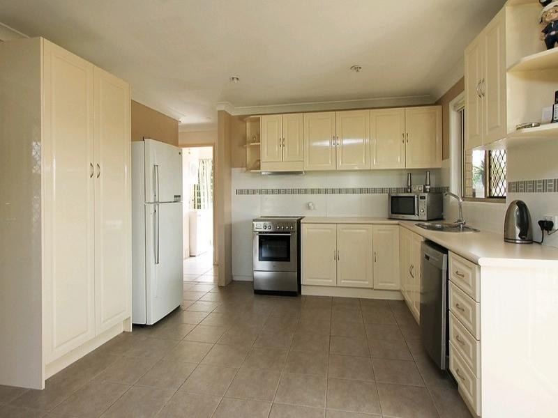 11 Davlyn Drive, Andergrove QLD 4740