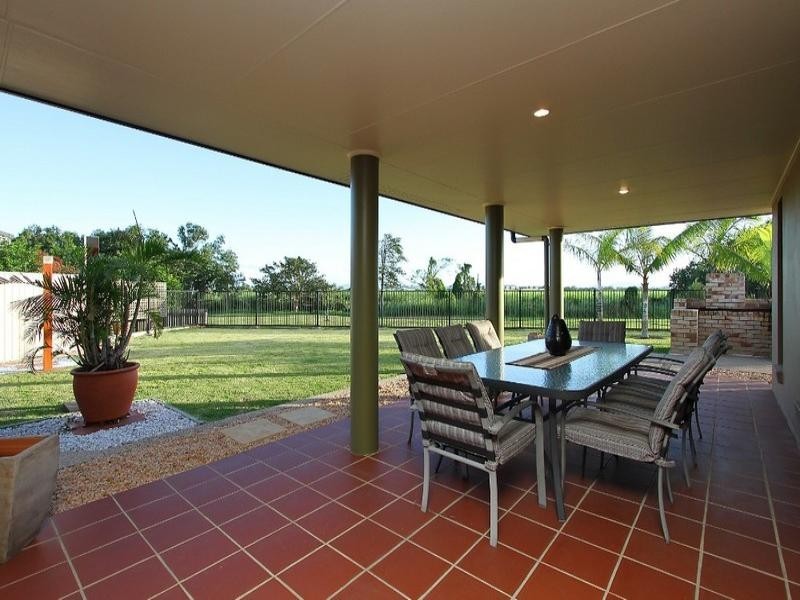 19 Francey Drive, Glenella QLD 4740