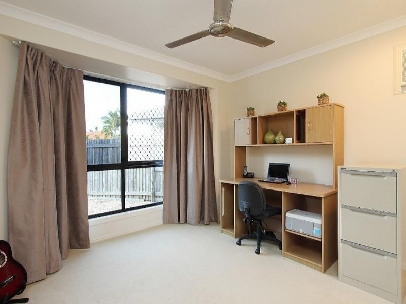 19 Francey Drive, Glenella QLD 4740