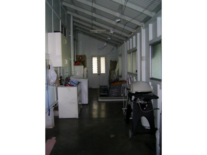 39 Holland Street, West Mackay QLD 4740