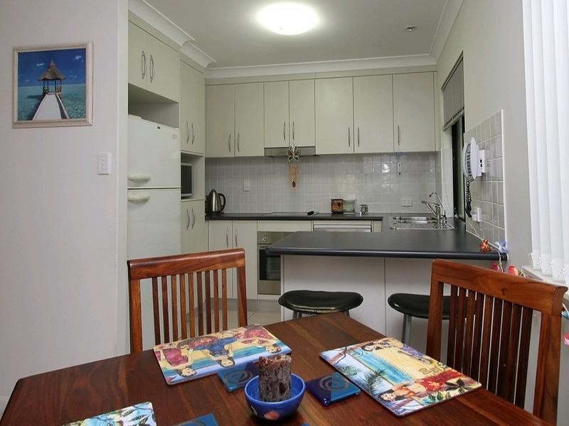 2/11 Tramontana Street, Andergrove QLD 4740