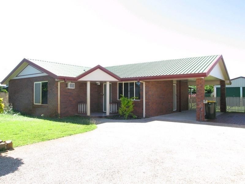 15 Freeman Avenue, Slade Point QLD 4740