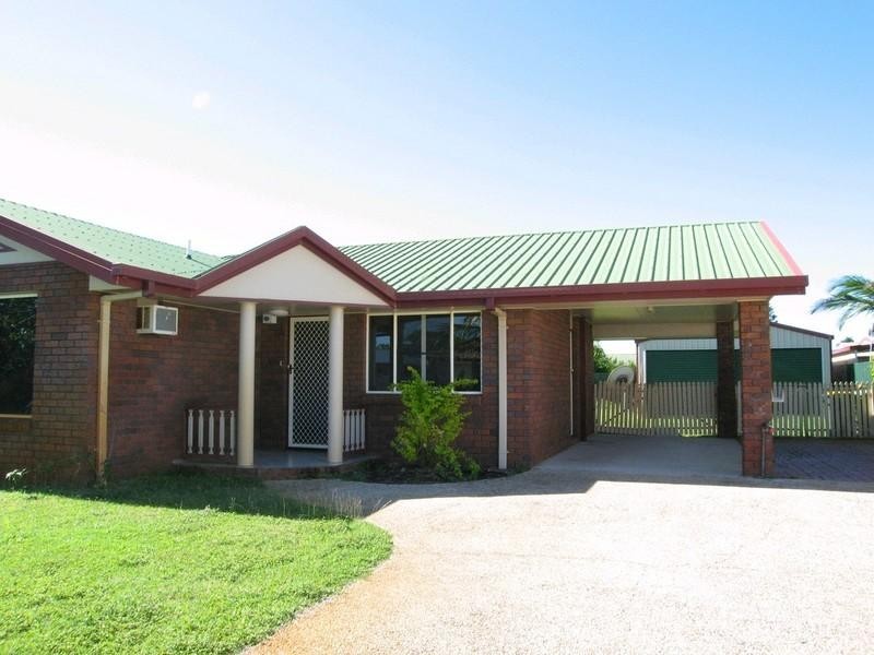 15 Freeman Avenue, Slade Point QLD 4740