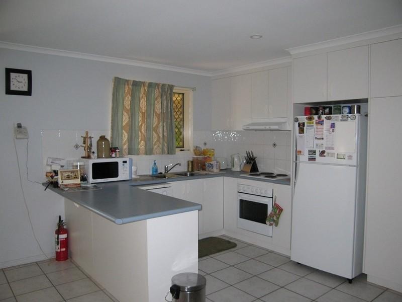 9 Alison Street, Slade Point QLD 4740