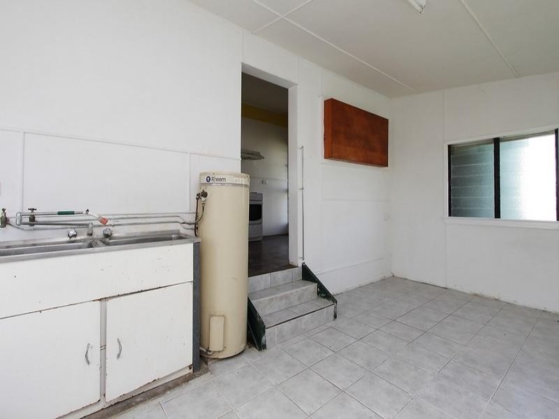 11 Bell Street, Sarina QLD 4737