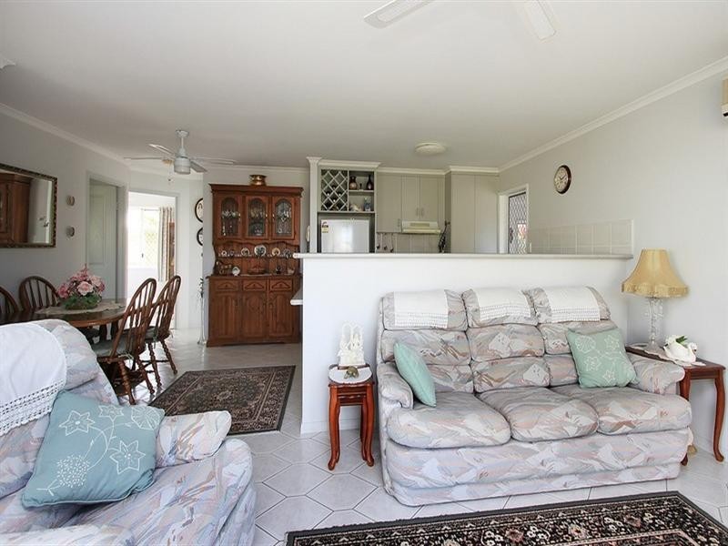 4/5 Peter Court, Andergrove QLD 4740