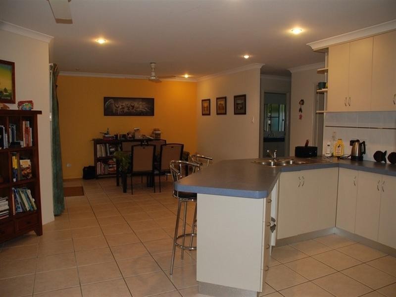 7 Seaspray Close, Shoal Point QLD 4750