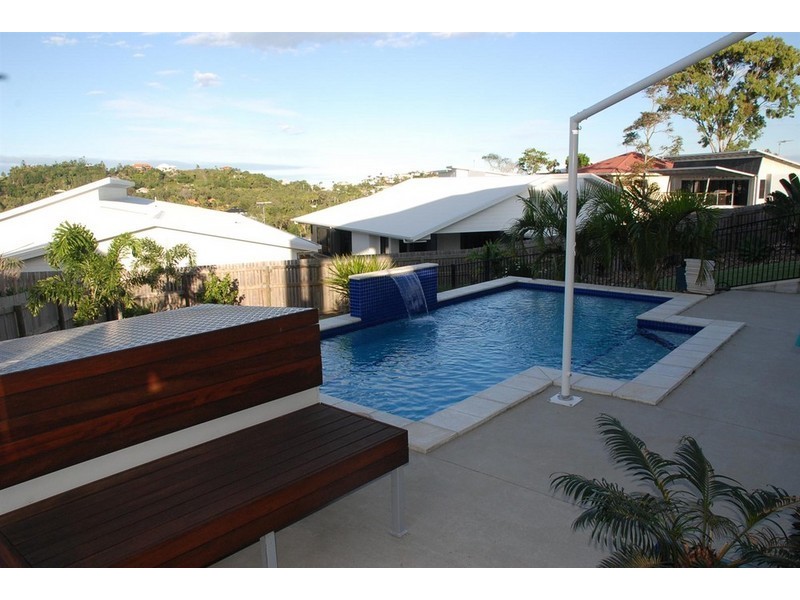 11 Coral Ridge Drive, Eimeo QLD 4740