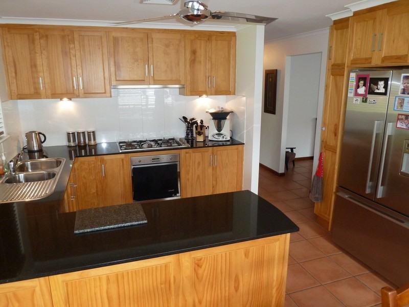 6 Murrays Road, Mount Pleasant QLD 4740