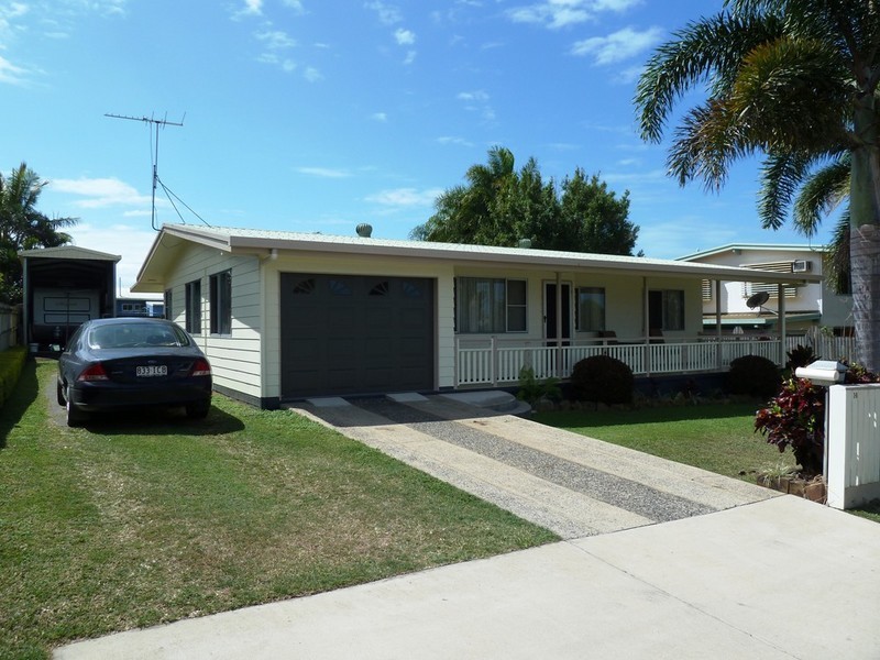 14 Christensen Street, Bucasia QLD 4750