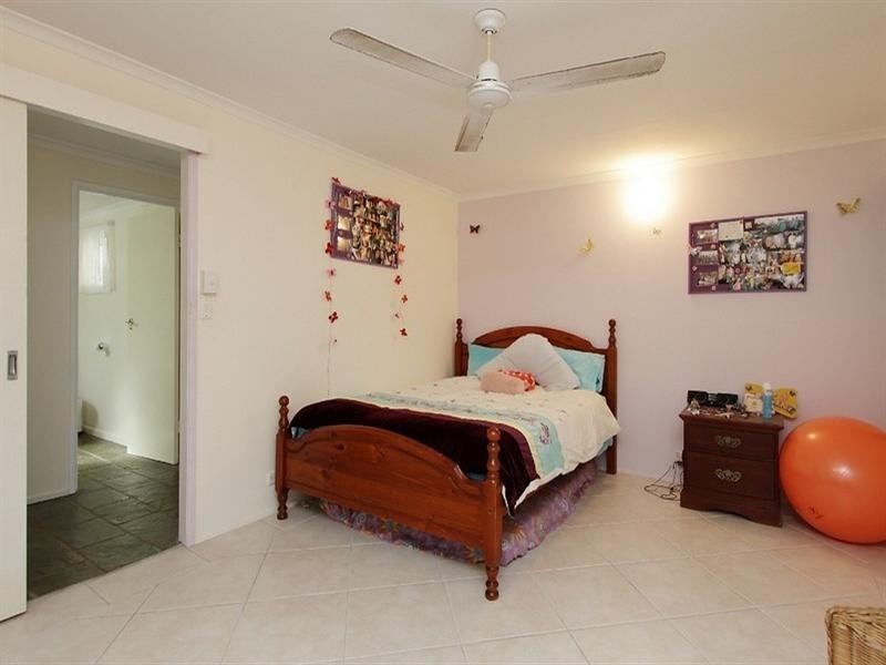 27 Denman Avenue, Shoal Point QLD 4750