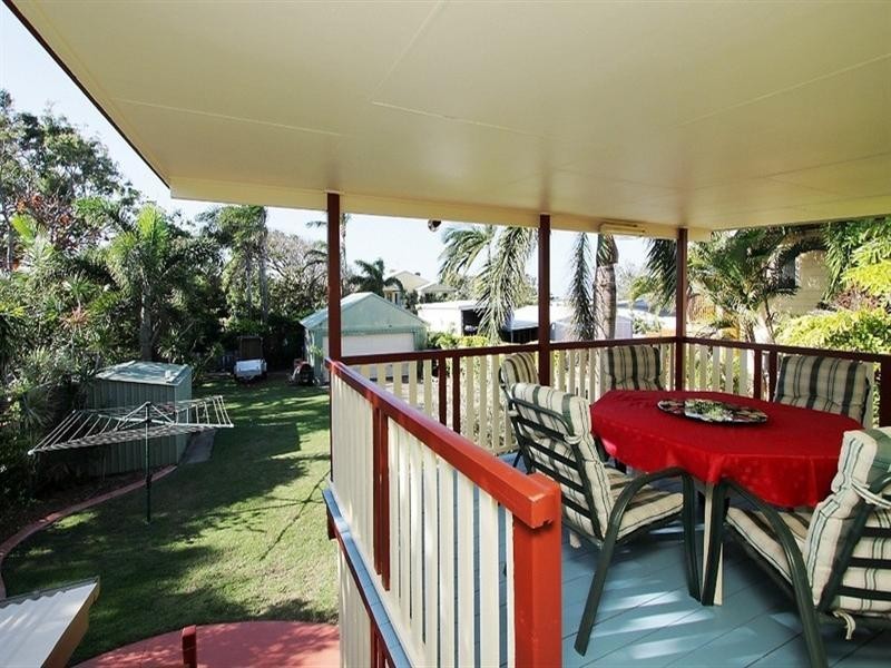 27 Denman Avenue, Shoal Point QLD 4750