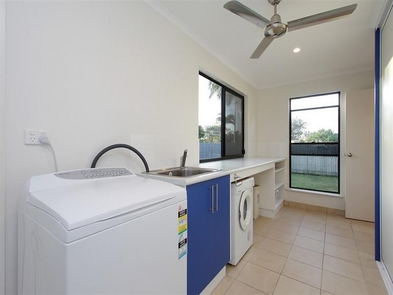 26 Pacific Esplanade, Slade Point QLD 4740