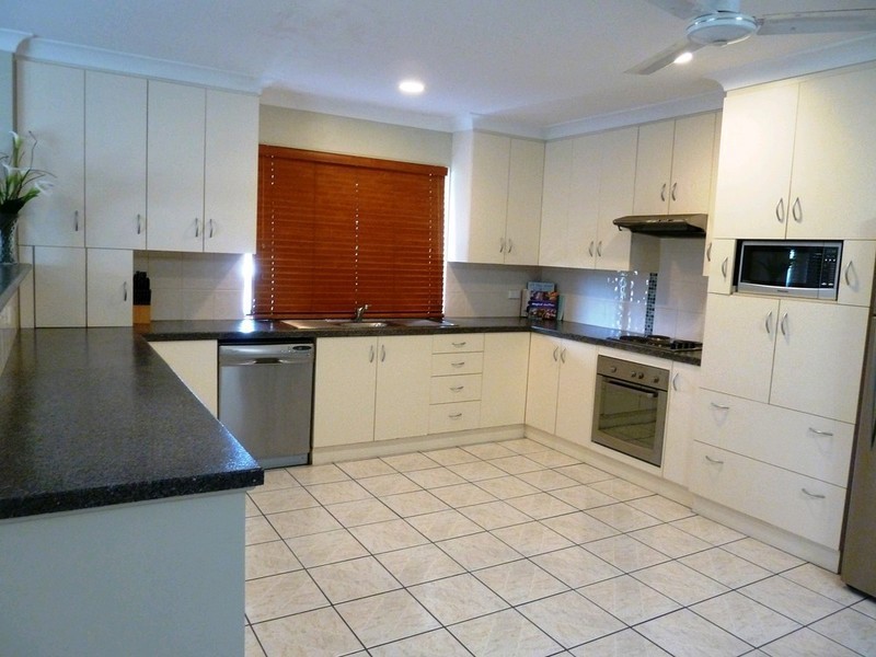 30 Prudhoe Street, East Mackay QLD 4740