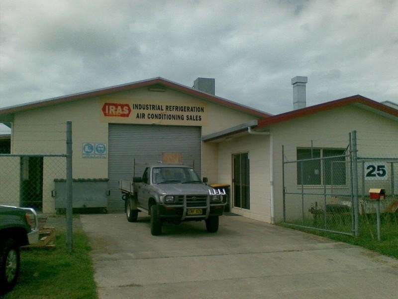 25 Fursden Street, Glenella QLD 4740