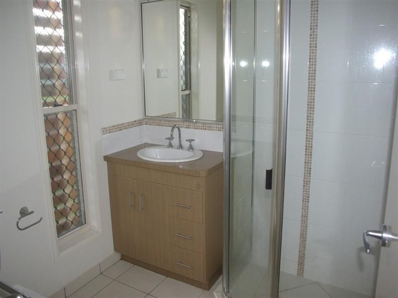 10 Rosemoor Court, Glenella QLD 4740
