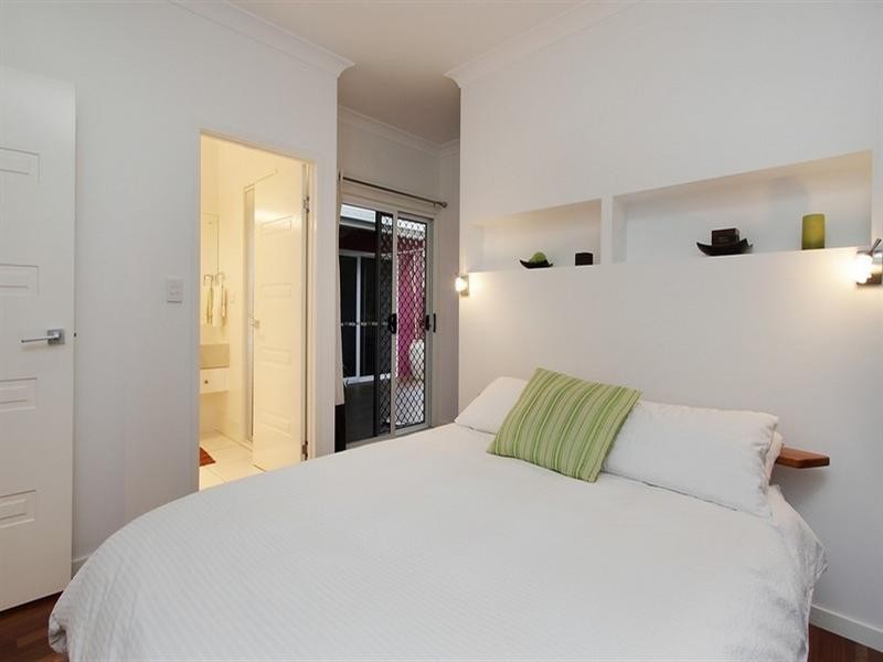 101 Waverley Street, Bucasia QLD 4750