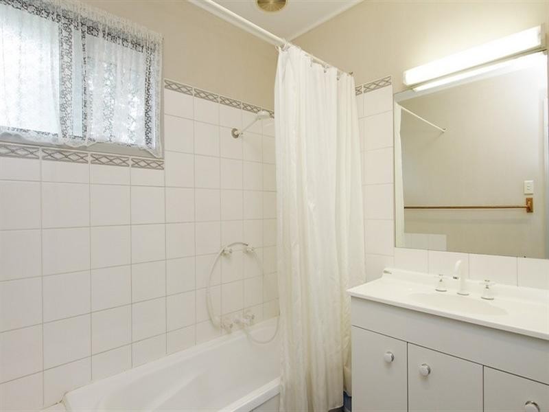 11 Keim Street, Rural View QLD 4740