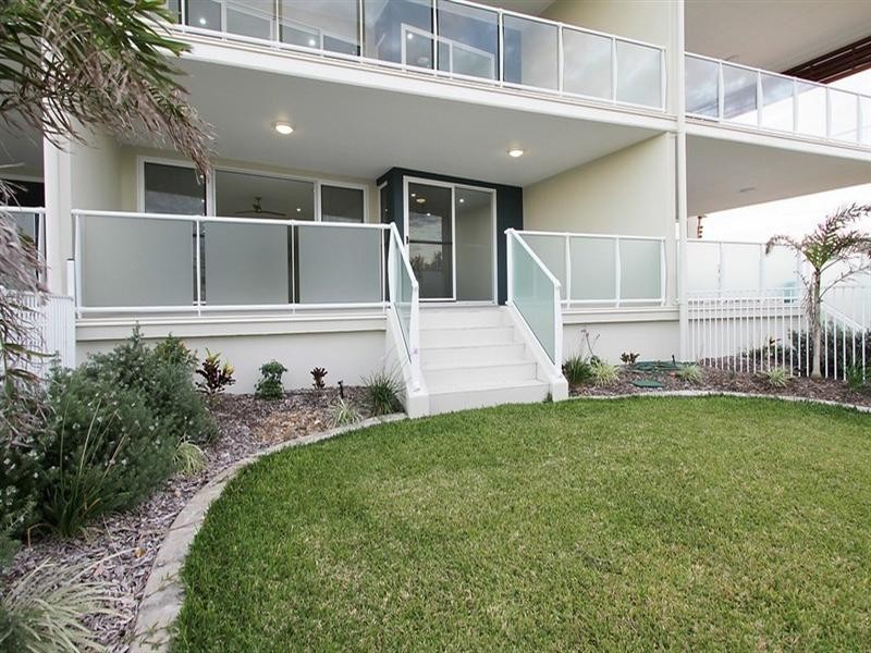 2/19 East Point Drive, Mackay Harbour QLD 4740