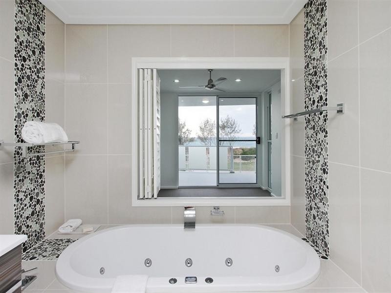 2/19 East Point Drive, Mackay Harbour QLD 4740