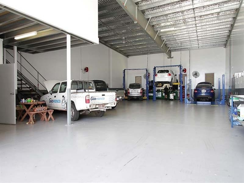 2/52 Margaret Vella Drive, Paget QLD 4740