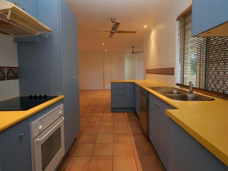 75 Slater Avenue, Blacks Beach QLD 4740