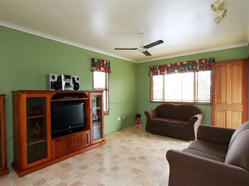 6 Calliandra Court, Andergrove QLD 4740