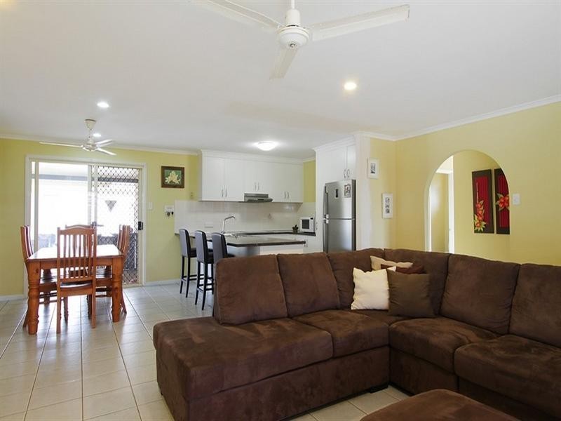 42 Ben Nevis Street, Beaconsfield QLD 4740