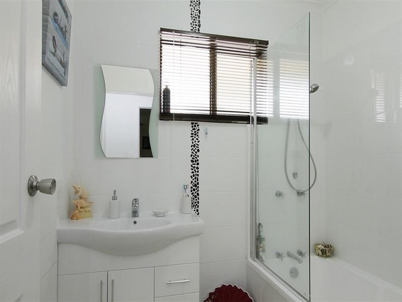 9 Blacksmith Street, Slade Point QLD 4740