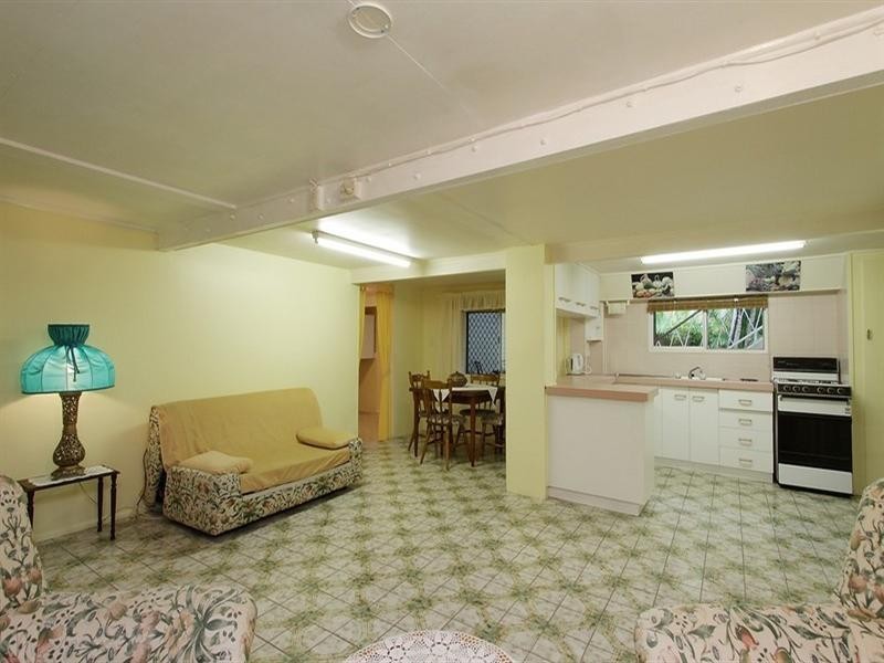 10 Moody Street, East Mackay QLD 4740