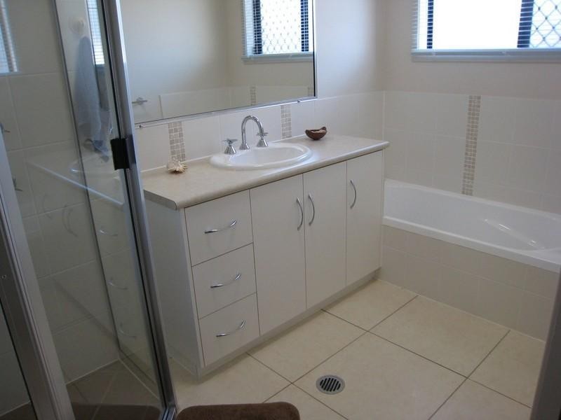 4 Beverley Street, East Mackay QLD 4740