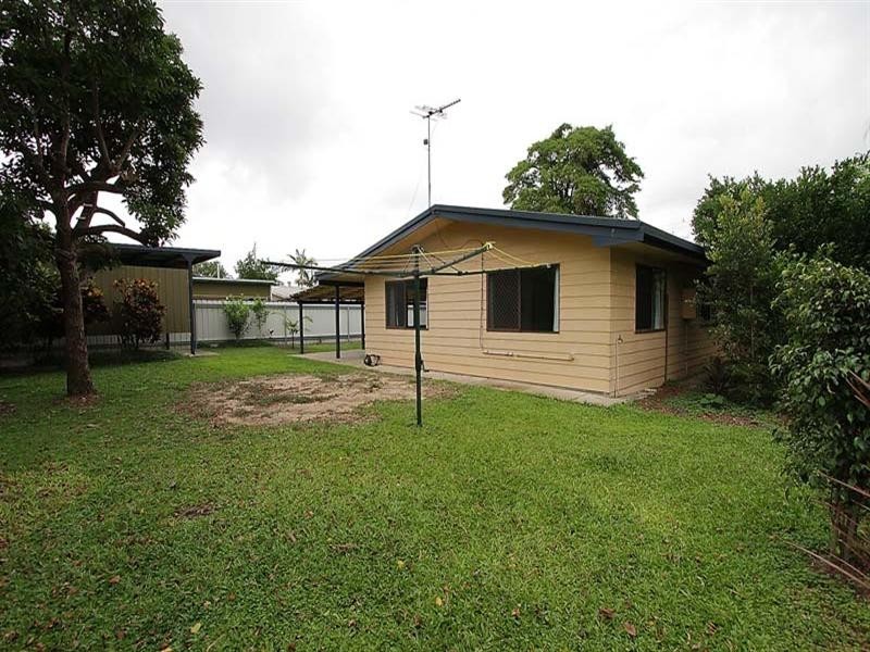 8 Eaglemount Road, Andergrove QLD 4740