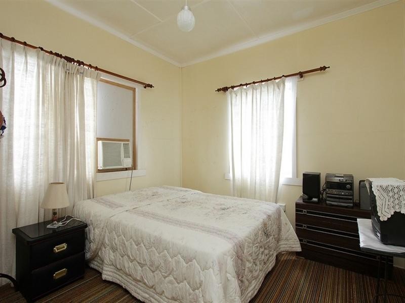 24 Jackson Street, West Mackay QLD 4740