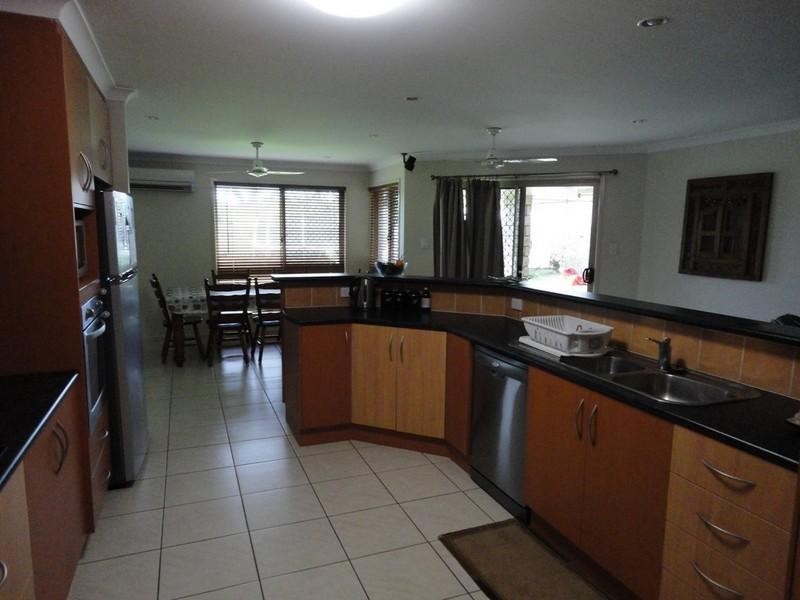 4 Antonia Court, Glenella QLD 4740