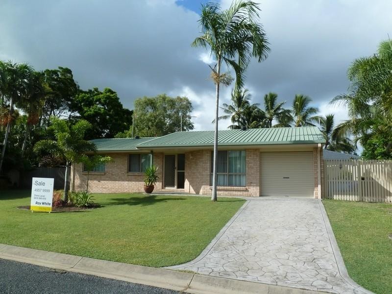 18 Grace Crescent, Slade Point QLD 4740