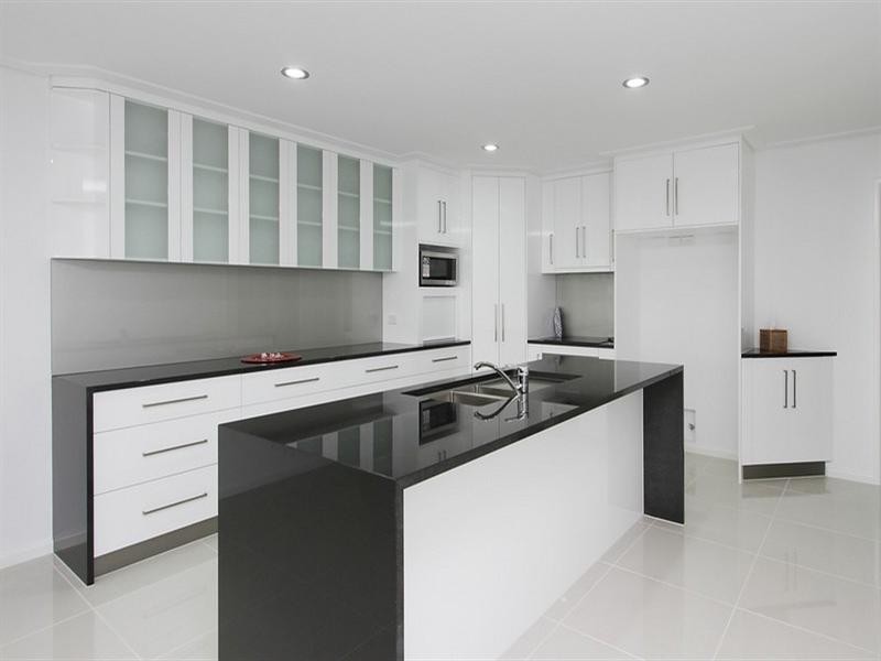 2/19 East Point Drive, Mackay QLD 4740