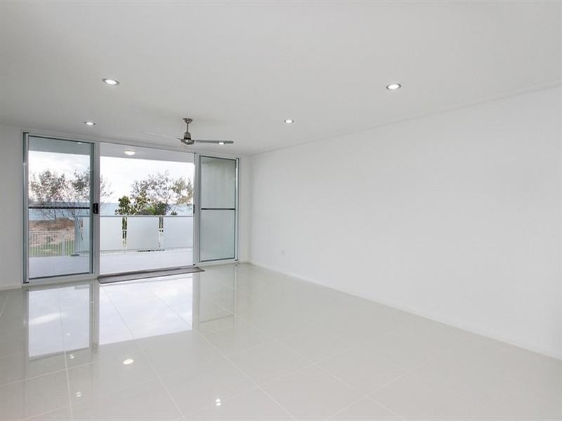 2/19 East Point Drive, Mackay QLD 4740