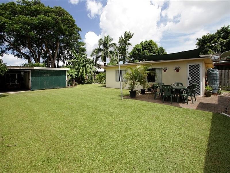 8 The Goose Walk, North Mackay QLD 4740
