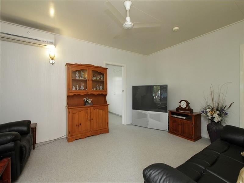 8 The Goose Walk, North Mackay QLD 4740