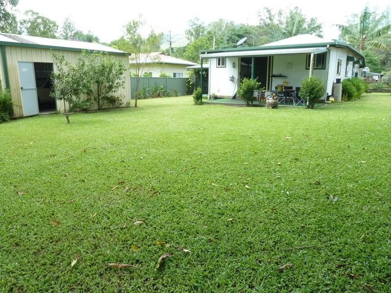 45 Anzac Parade, Finch Hatton QLD 4756