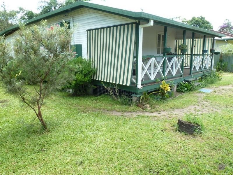 45 Anzac Parade, Finch Hatton QLD 4756