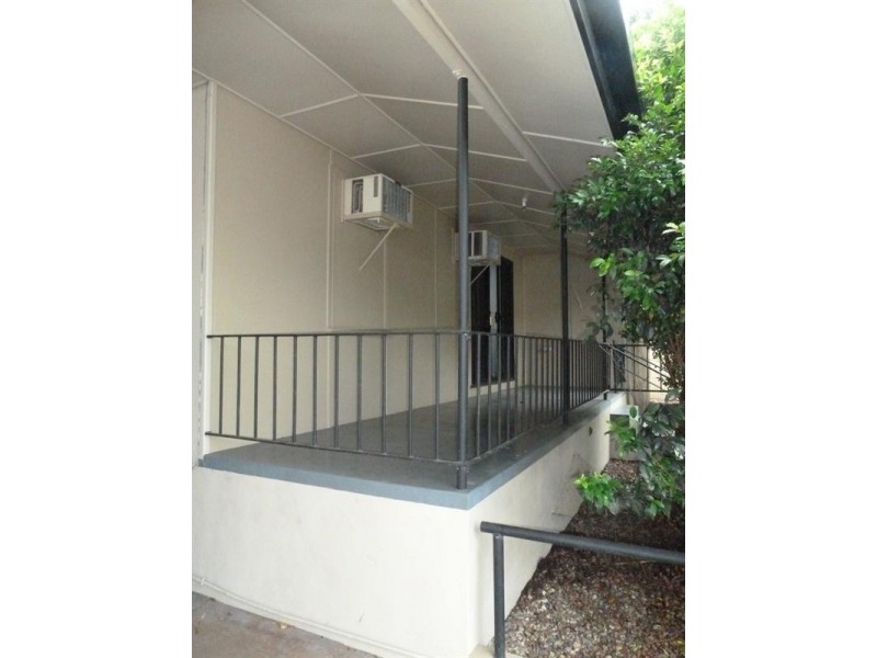 17 Anzac Parade, Finch Hatton QLD 4756