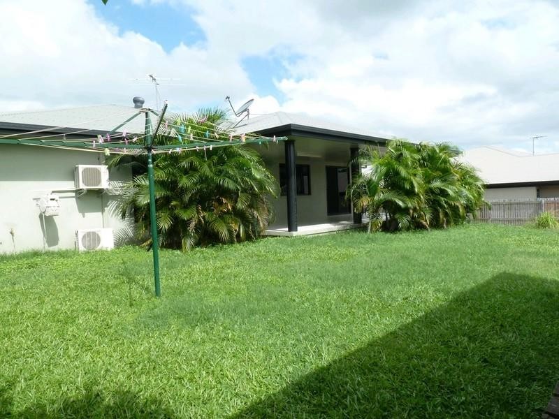 12 Gillies Court, Rural View QLD 4740