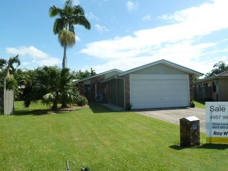 7 Karen Court, Ooralea QLD 4740