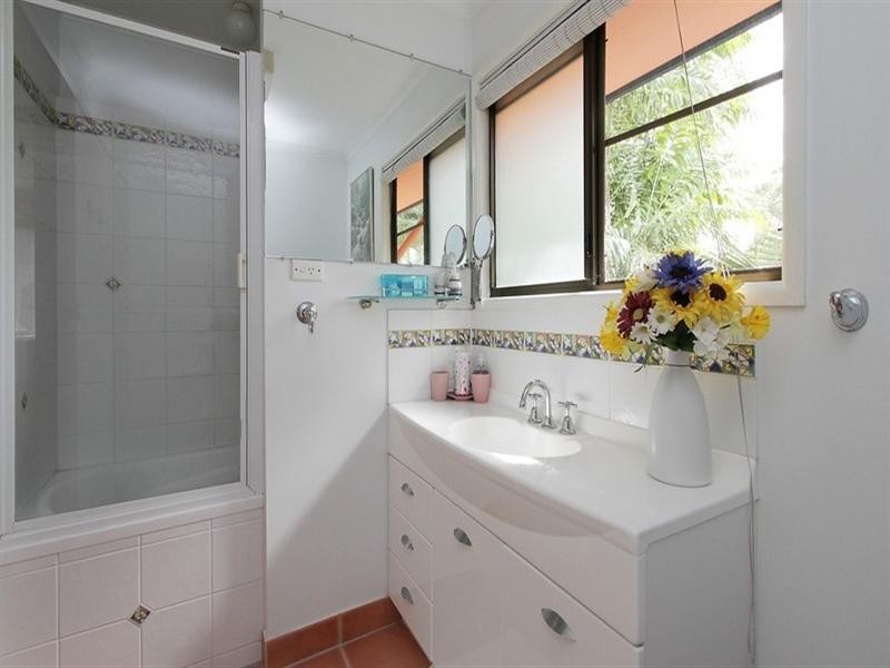 3 McCready Street, Rural View QLD 4740